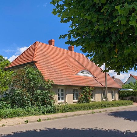 Ferienwohnungen Klein Kapelle Gingst Екстериор снимка